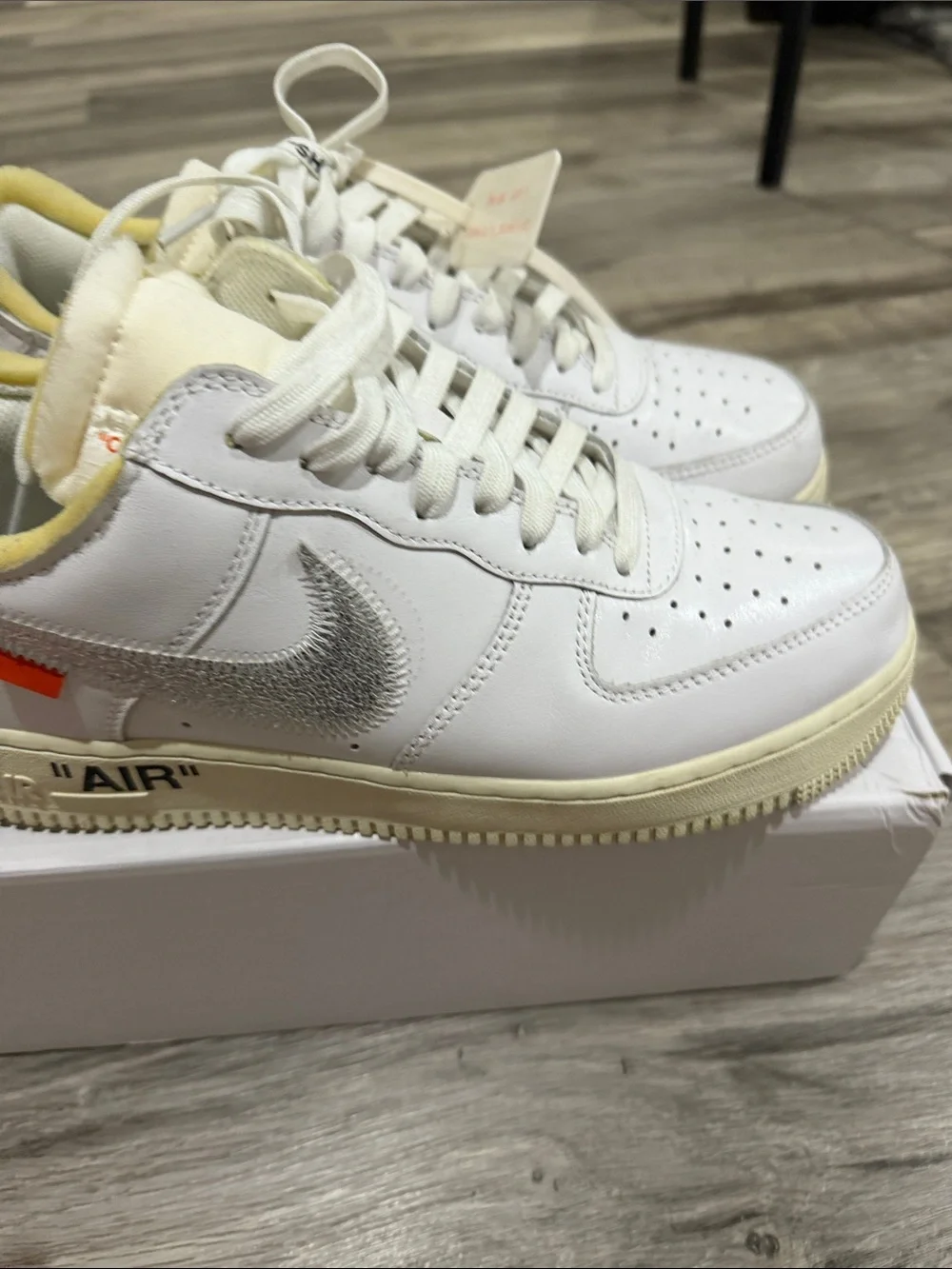 Off-White classic white